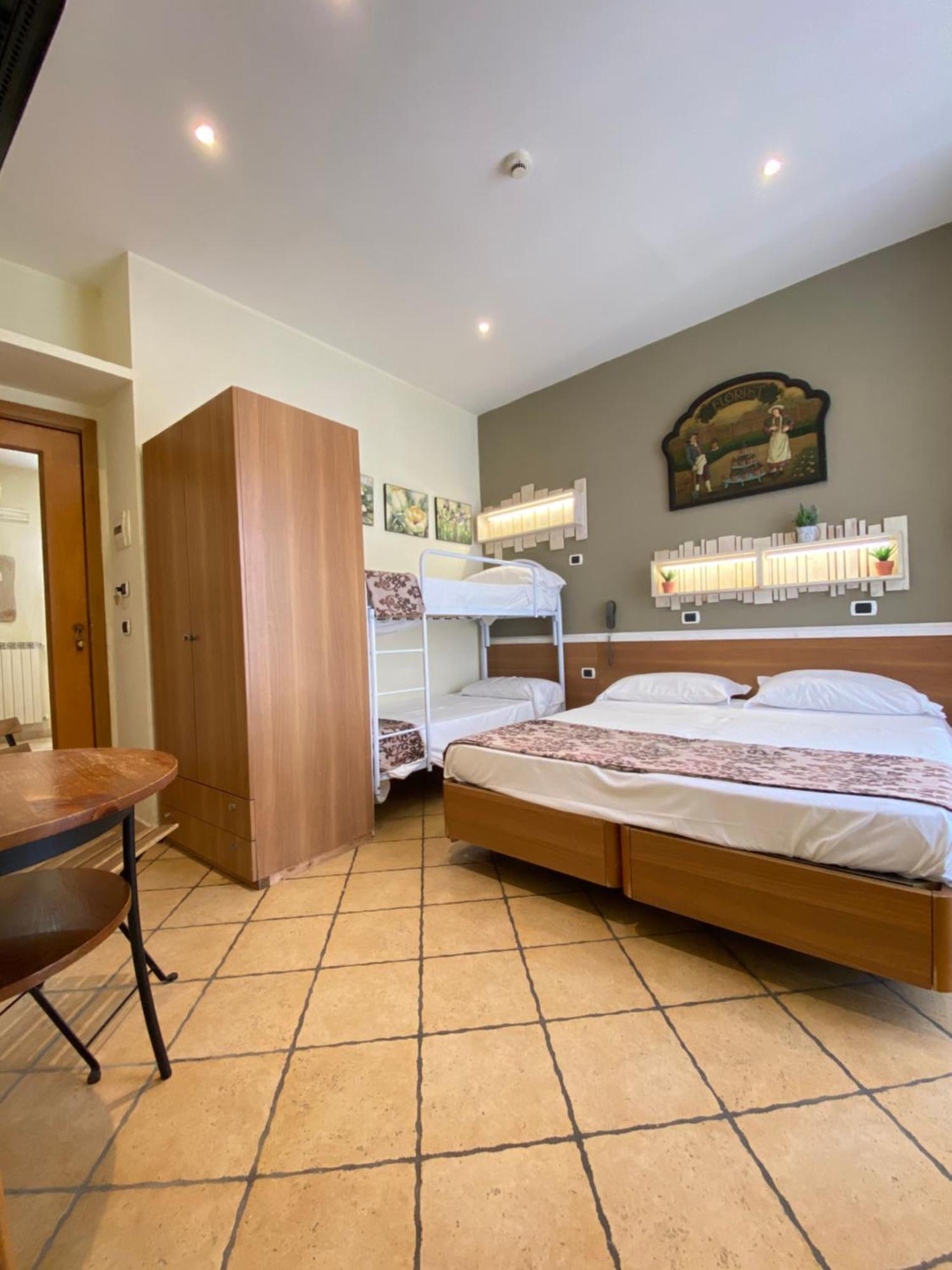 Hotel Europeo Napoli الغرفة الصورة