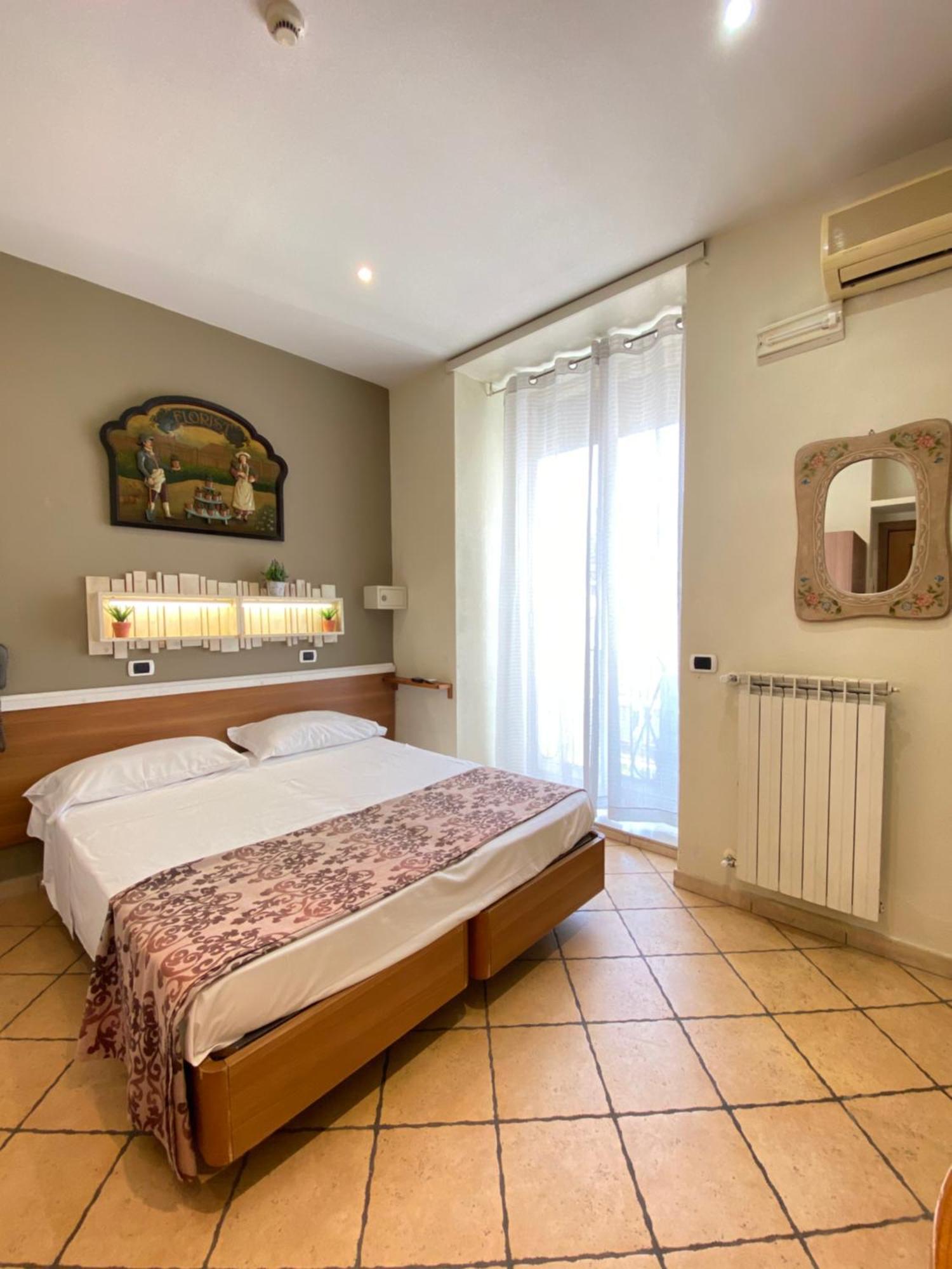 Hotel Europeo Napoli الغرفة الصورة