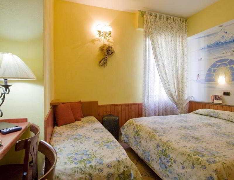 Hotel Europeo Napoli المظهر الخارجي الصورة