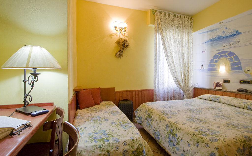Hotel Europeo Napoli المظهر الخارجي الصورة